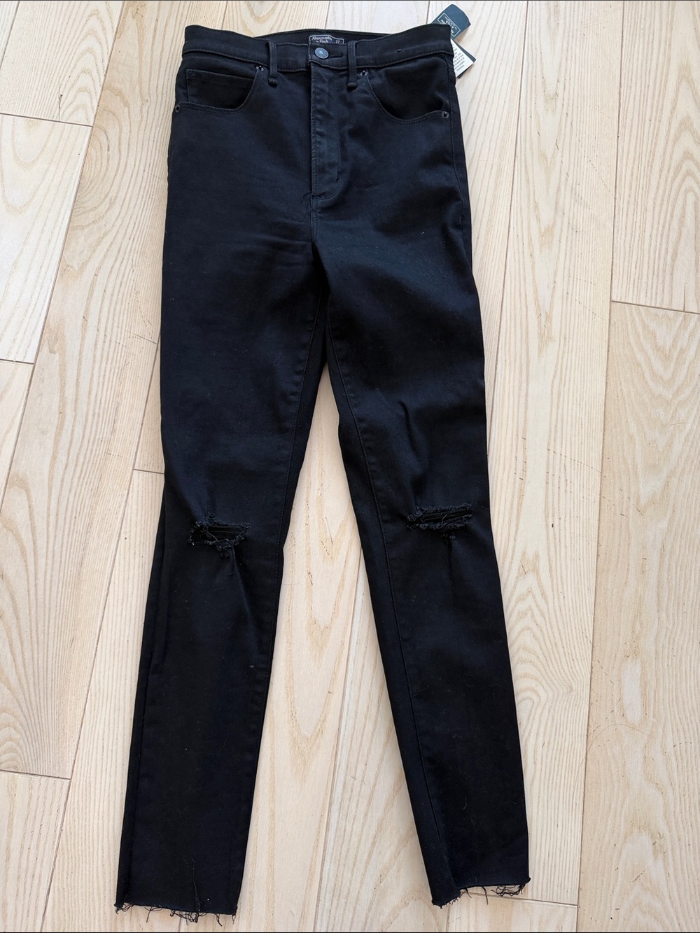 NWT! Abercrombie & Fitch Black Ripped Ultra High Rise Super Skinny Jeans